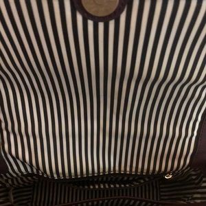 Kate Spade New York Crossbody (Burgundy)